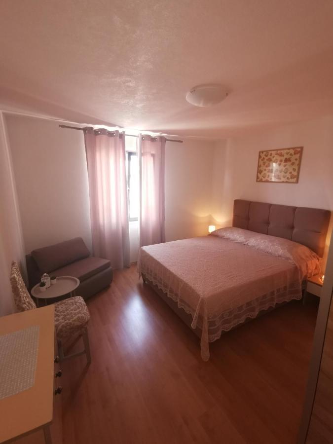 Apartmani Bartulovic Blace Exteriér fotografie